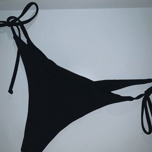 L space Black Lily Itsy bottoms